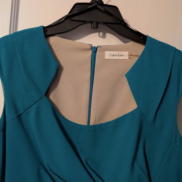Side ruched turquoise dress by Calvin Klein - Picture 3 of 3